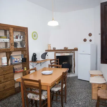 Apartament House *