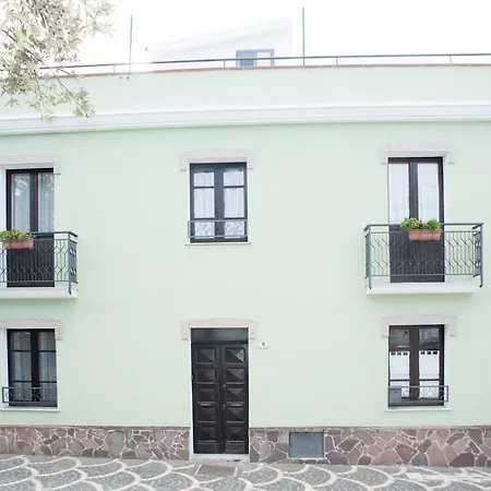 Apartament House *